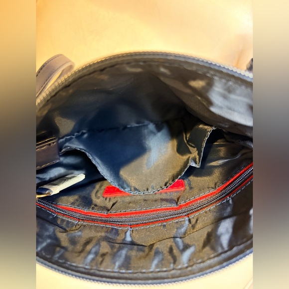 Tommy Hilfiger Navy and Gray Patterned Crossbody Bag - Picture 7 of 8